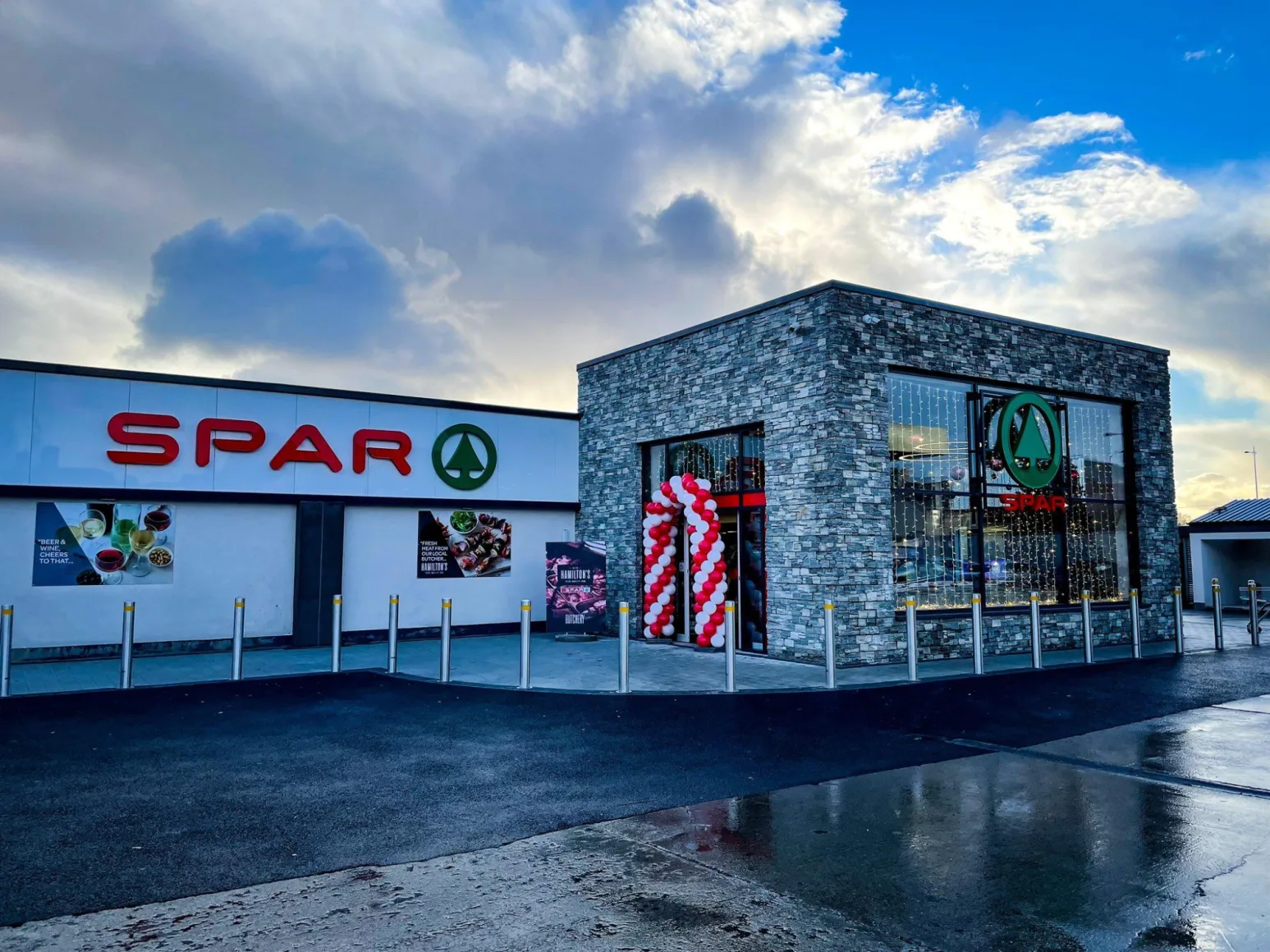 Spar NI Castlederg with Scandinavian Mix Cladding