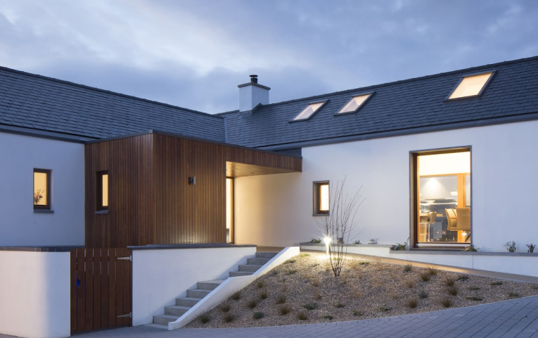Rozadias slate gallery cover